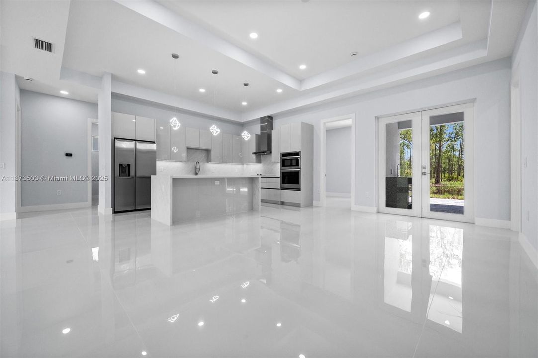 For Sale: $630,000 (4 beds, 3 baths, 1774 Square Feet)