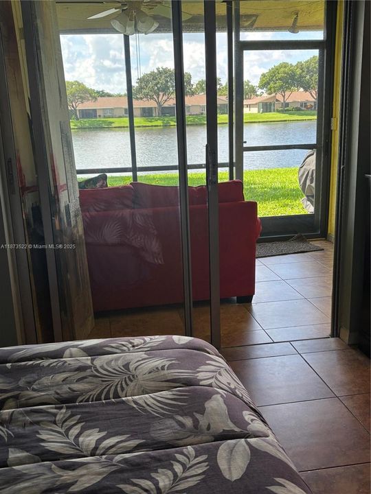 Activo con contrato: $3,100 (2 camas, 2 baños, 1310 Pies cuadrados)