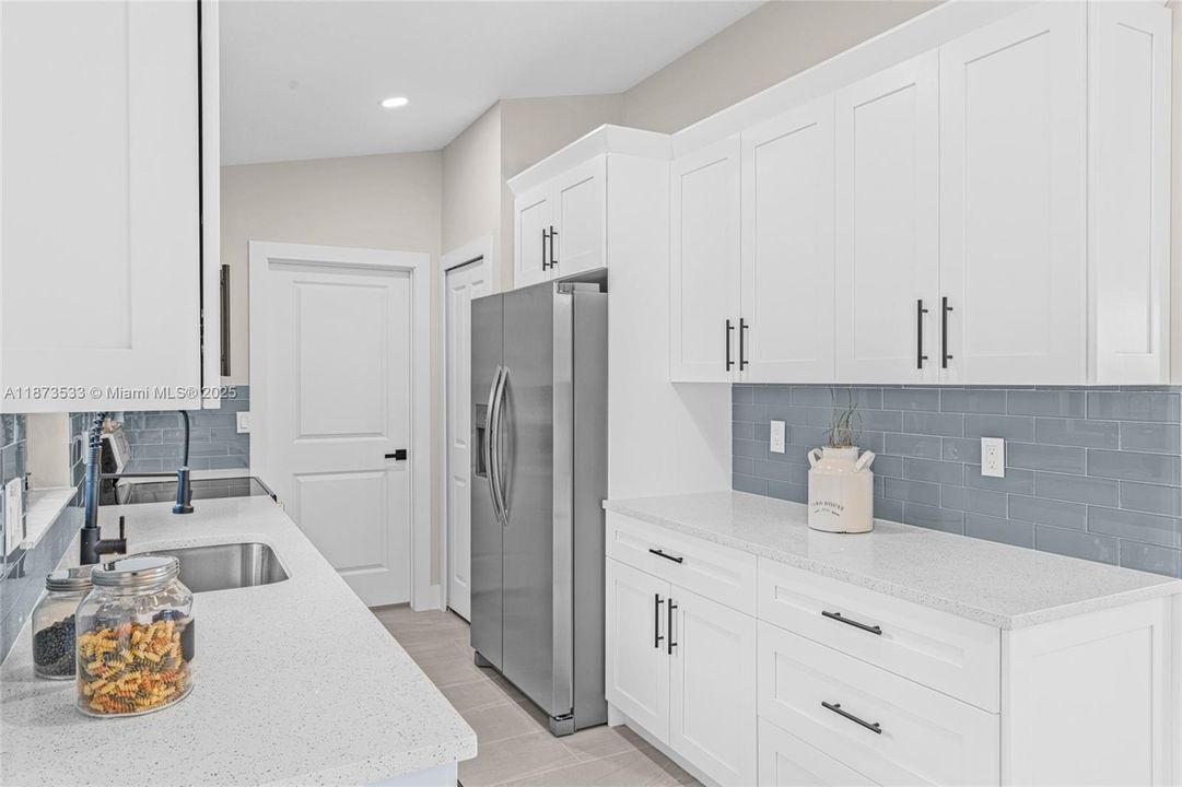 En Venta: $298,900 (3 camas, 2 baños, 0 Pies cuadrados)