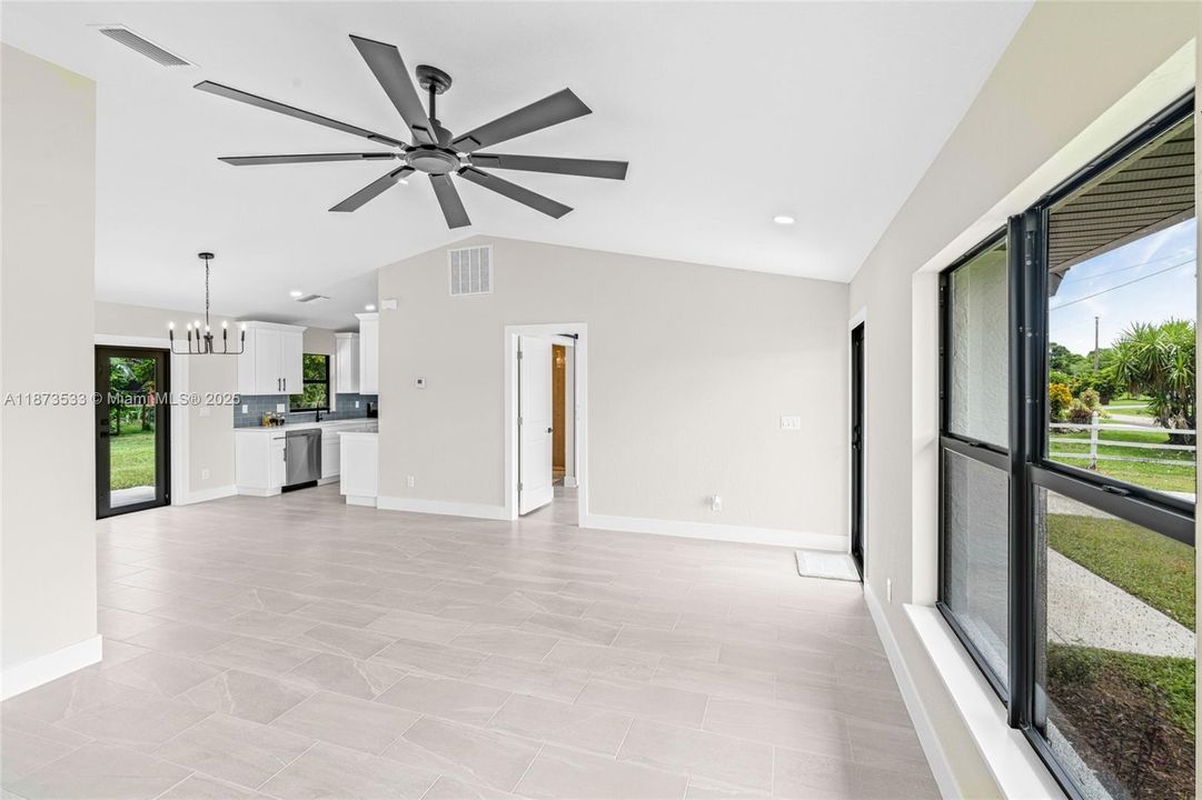 En Venta: $298,900 (3 camas, 2 baños, 0 Pies cuadrados)