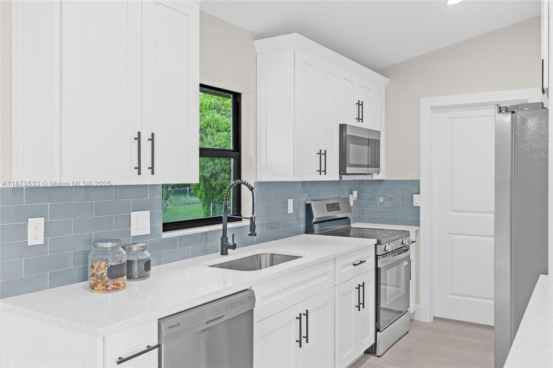 En Venta: $298,900 (3 camas, 2 baños, 0 Pies cuadrados)