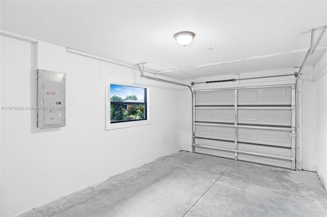 En Venta: $298,900 (3 camas, 2 baños, 0 Pies cuadrados)