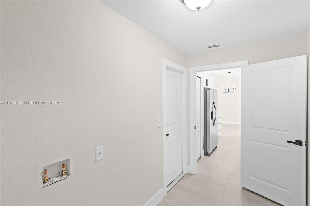 En Venta: $298,900 (3 camas, 2 baños, 0 Pies cuadrados)