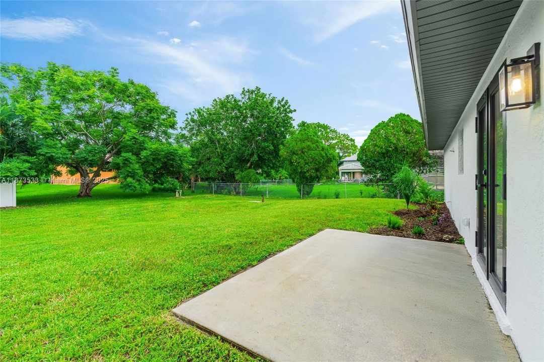 En Venta: $298,900 (3 camas, 2 baños, 0 Pies cuadrados)