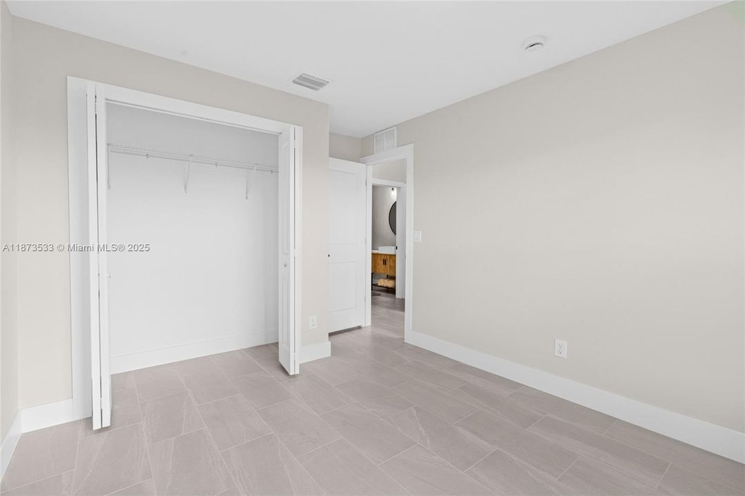 En Venta: $298,900 (3 camas, 2 baños, 0 Pies cuadrados)