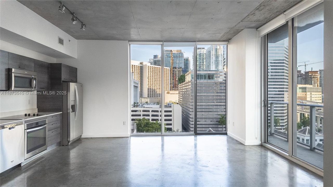 Recientemente alquilado: $3,100 (1 camas, 2 baños, 791 Pies cuadrados)