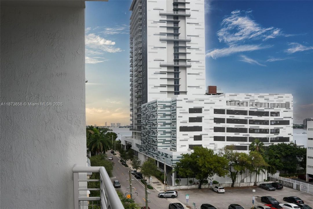 For Sale: $315,000 (0 beds, 1 baths, 577 Square Feet)