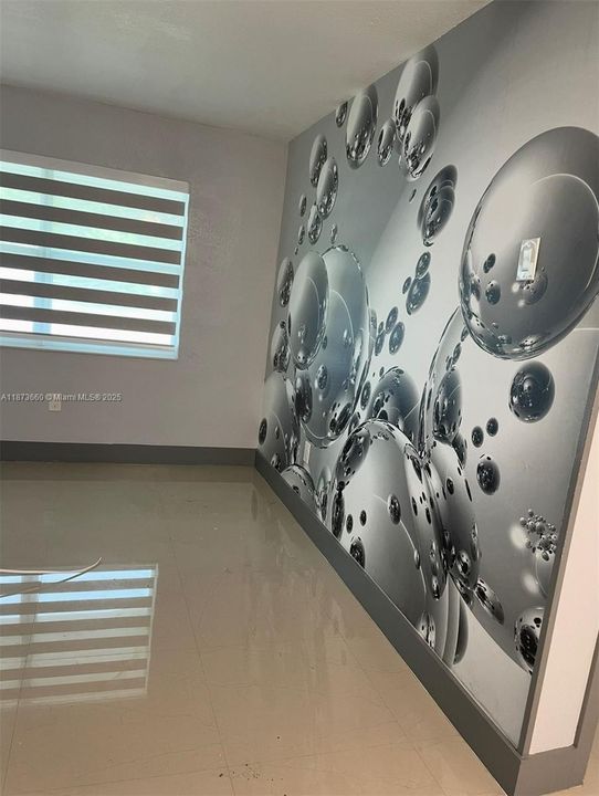 Activo con contrato: $3,550 (4 camas, 2 baños, 1388 Pies cuadrados)