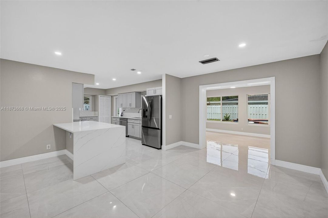 Active With Contract: $4,800 (3 beds, 2 baths, 1720 Square Feet)