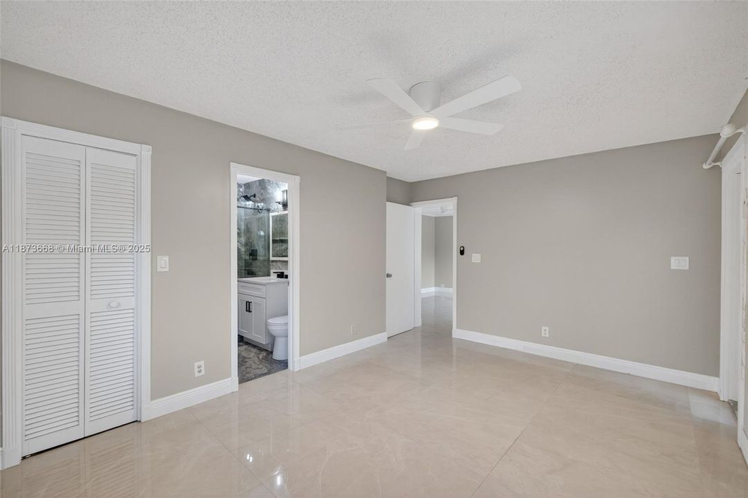Active With Contract: $4,800 (3 beds, 2 baths, 1720 Square Feet)