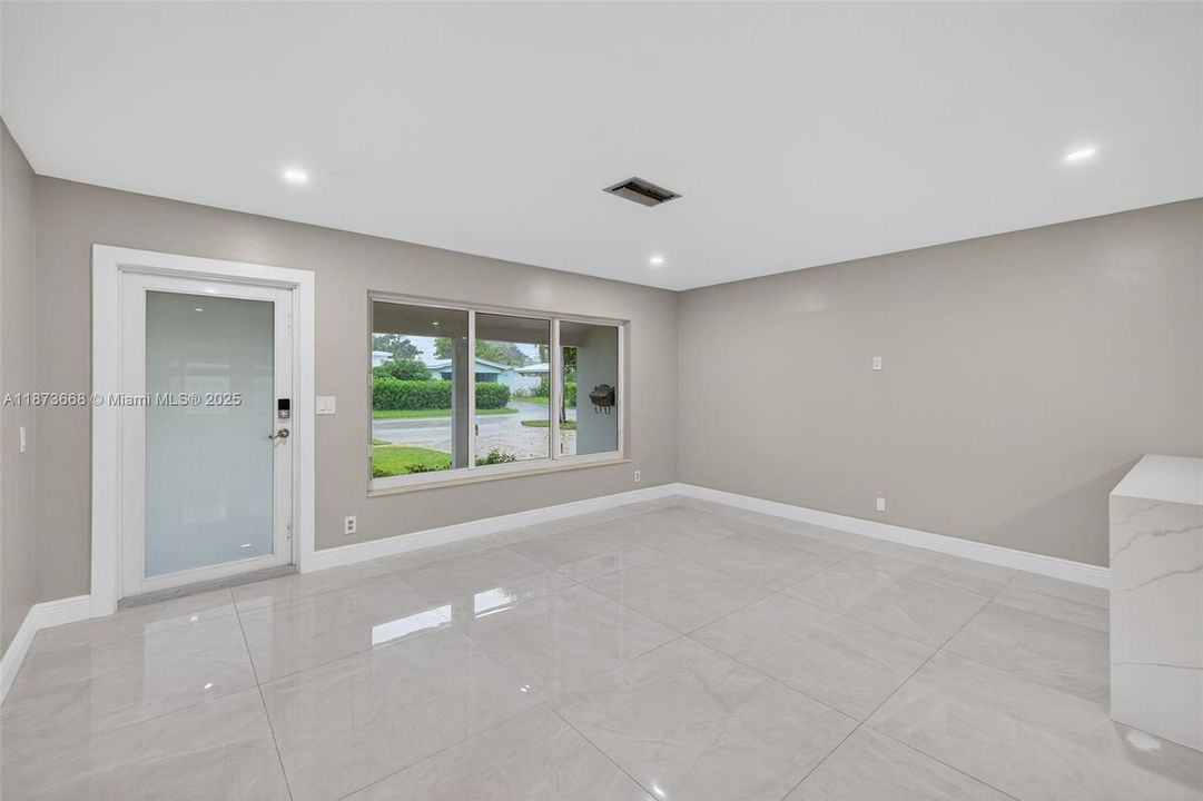 Active With Contract: $4,800 (3 beds, 2 baths, 1720 Square Feet)