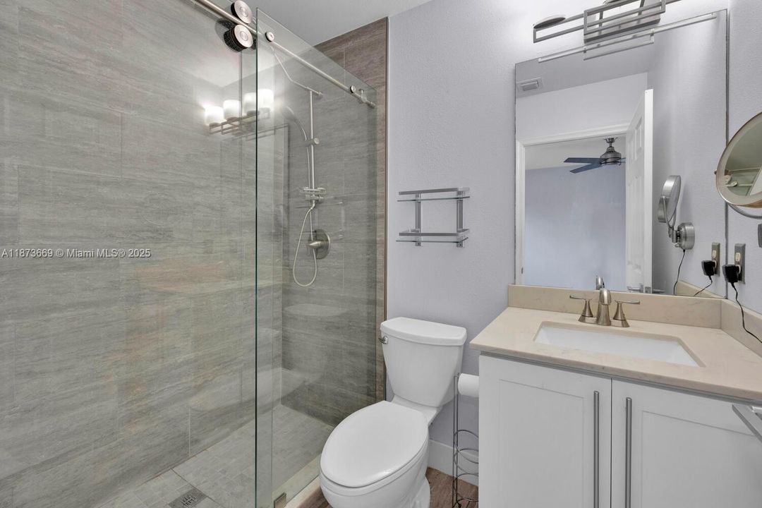 На продажу: $363,000 (2 спален, 2 ванн, 1450 Квадратных фут)