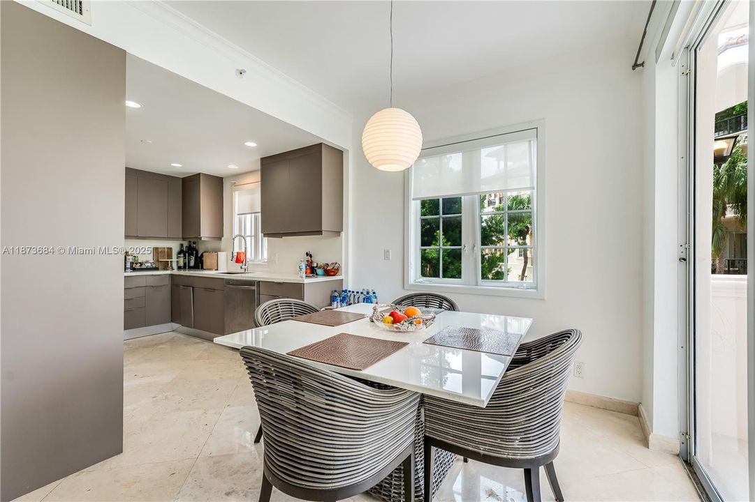 For Sale: $2,250,000 (2 beds, 2 baths, 1429 Square Feet)