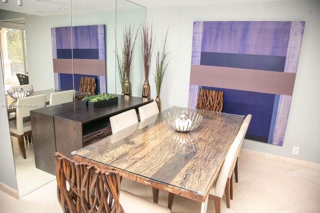 For Sale: $2,250,000 (2 beds, 2 baths, 1429 Square Feet)