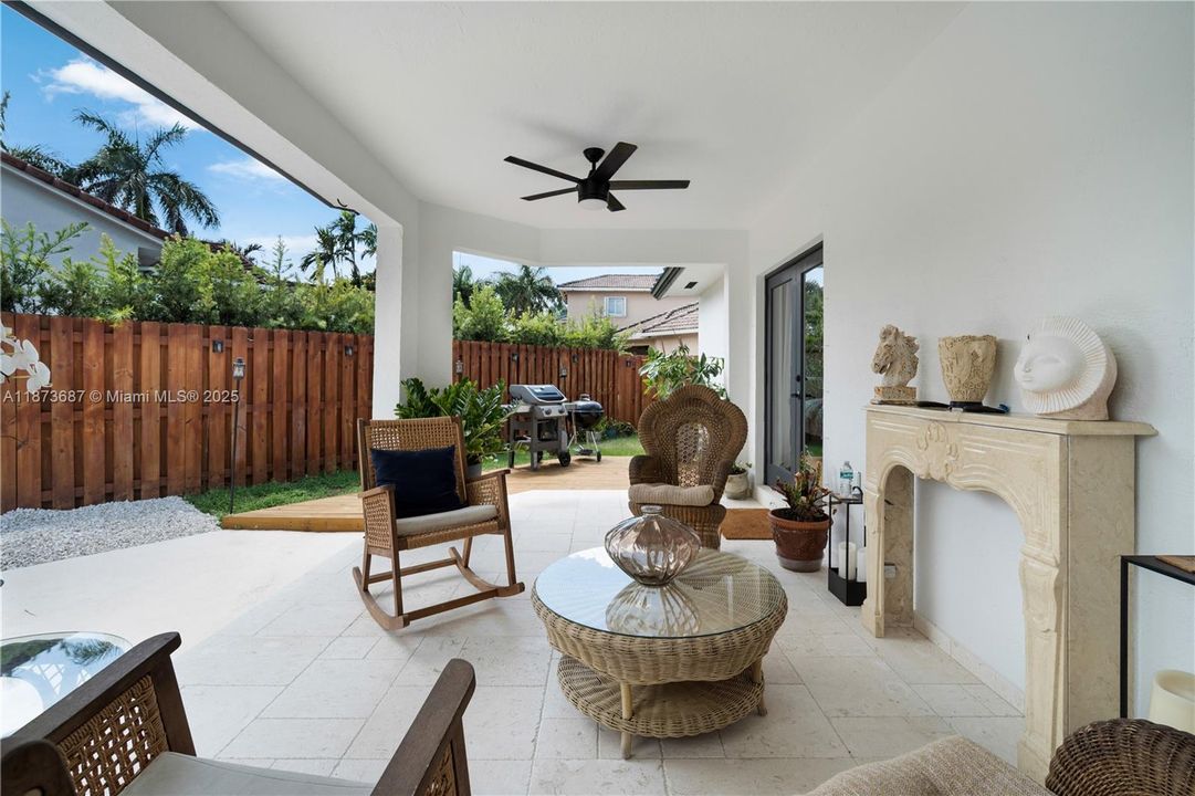 Recently Sold: $1,150,000 (4 beds, 3 baths, 2287 Square Feet)