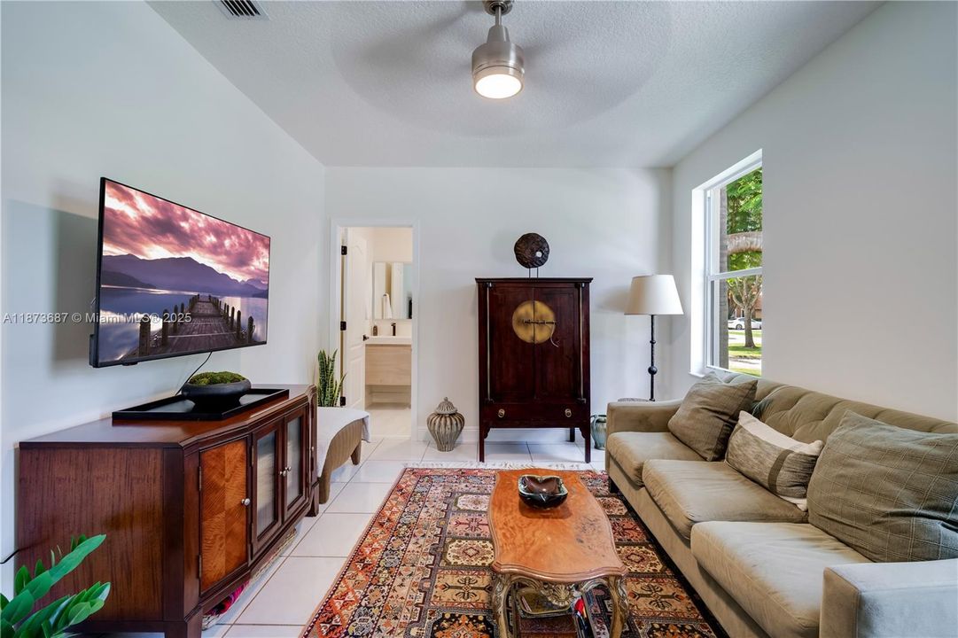 Recently Sold: $1,150,000 (4 beds, 3 baths, 2287 Square Feet)