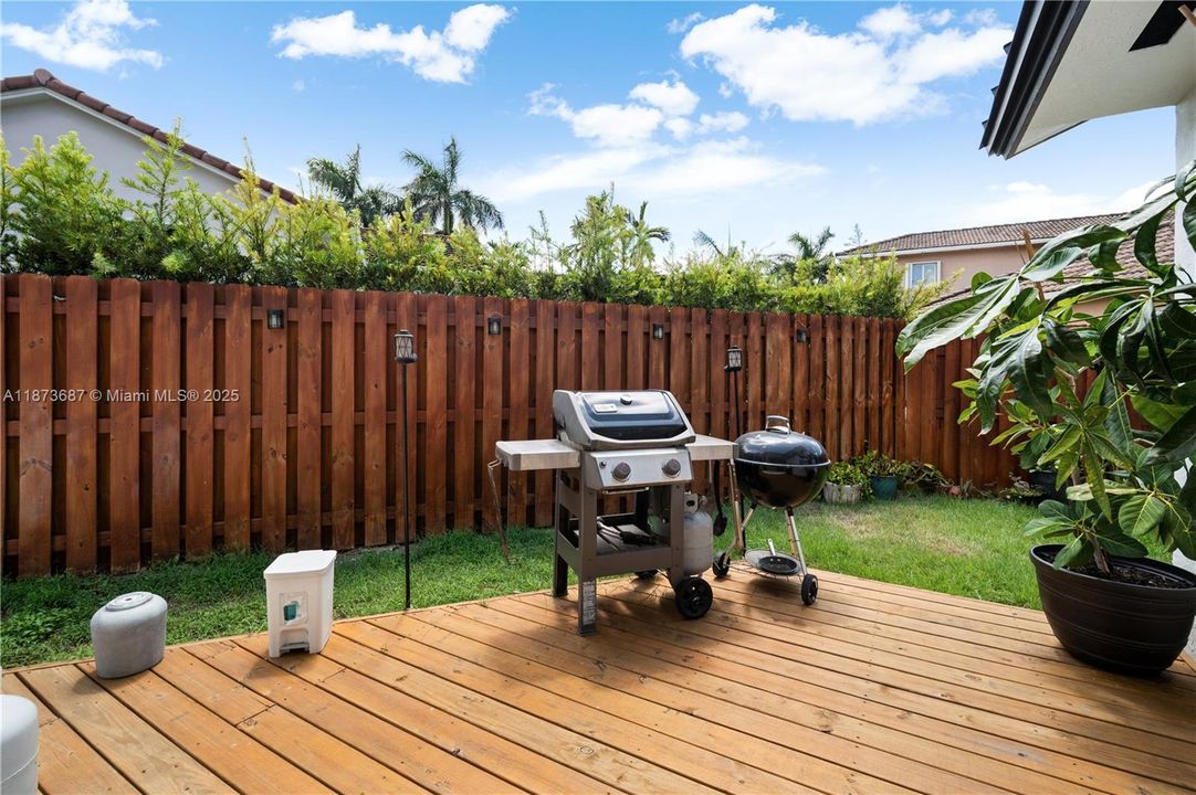 Recently Sold: $1,150,000 (4 beds, 3 baths, 2287 Square Feet)