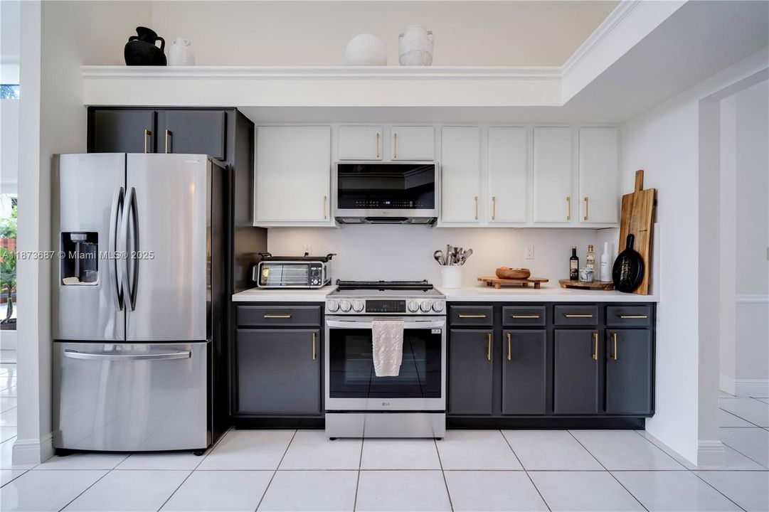 Recently Sold: $1,150,000 (4 beds, 3 baths, 2287 Square Feet)