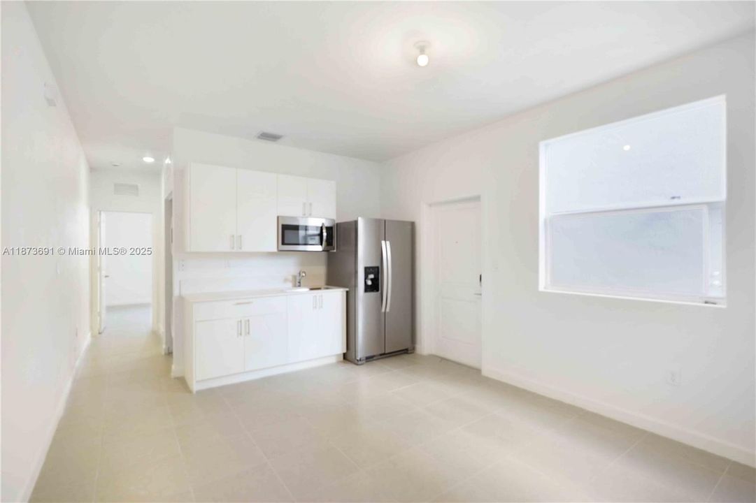 For Rent: $1,600 (1 beds, 1 baths, 0 Square Feet)