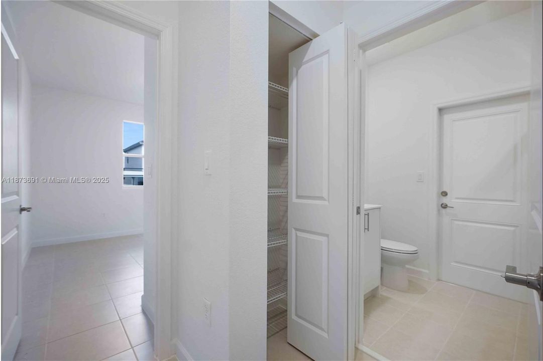 For Rent: $1,600 (1 beds, 1 baths, 0 Square Feet)