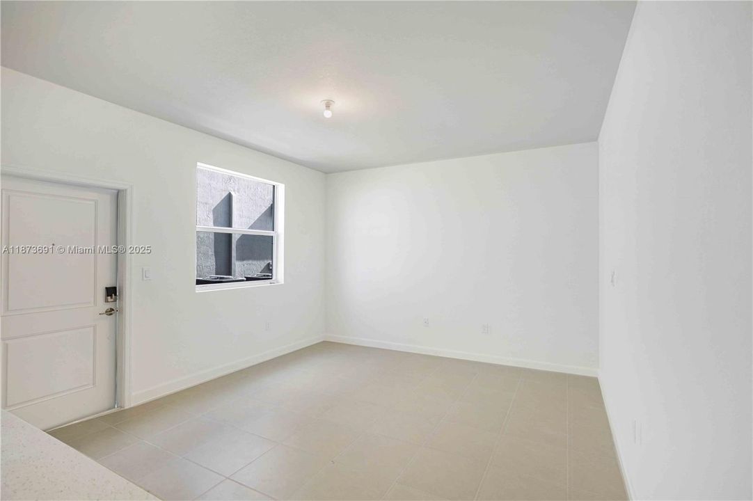 For Rent: $1,600 (1 beds, 1 baths, 0 Square Feet)