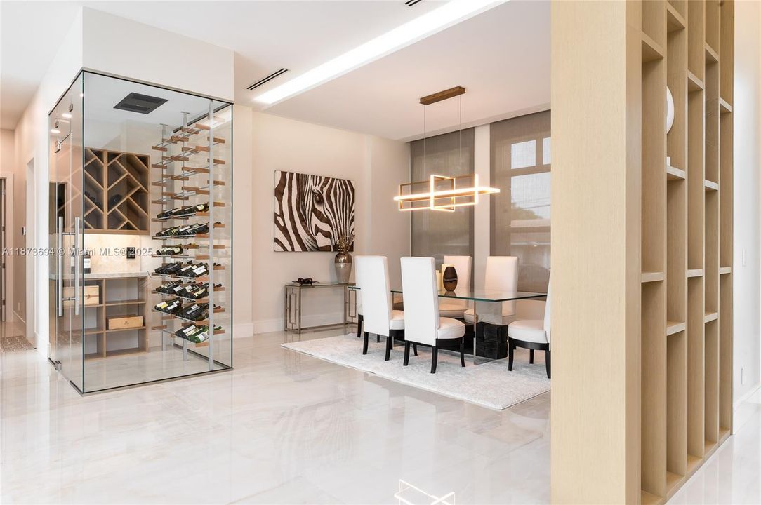 待售: $7,295,000 (5 贝兹, 6 浴室, 5487 平方英尺)