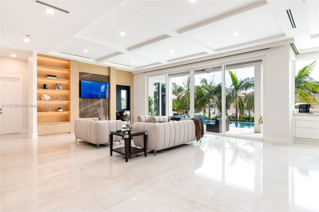 待售: $7,295,000 (5 贝兹, 6 浴室, 5487 平方英尺)