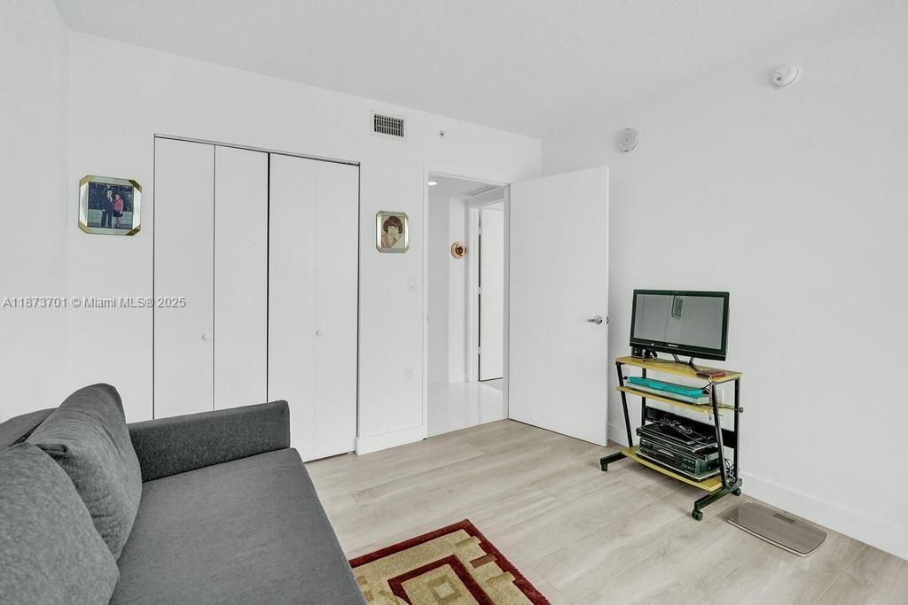 待售: $949,000 (3 贝兹, 2 浴室, 1458 平方英尺)