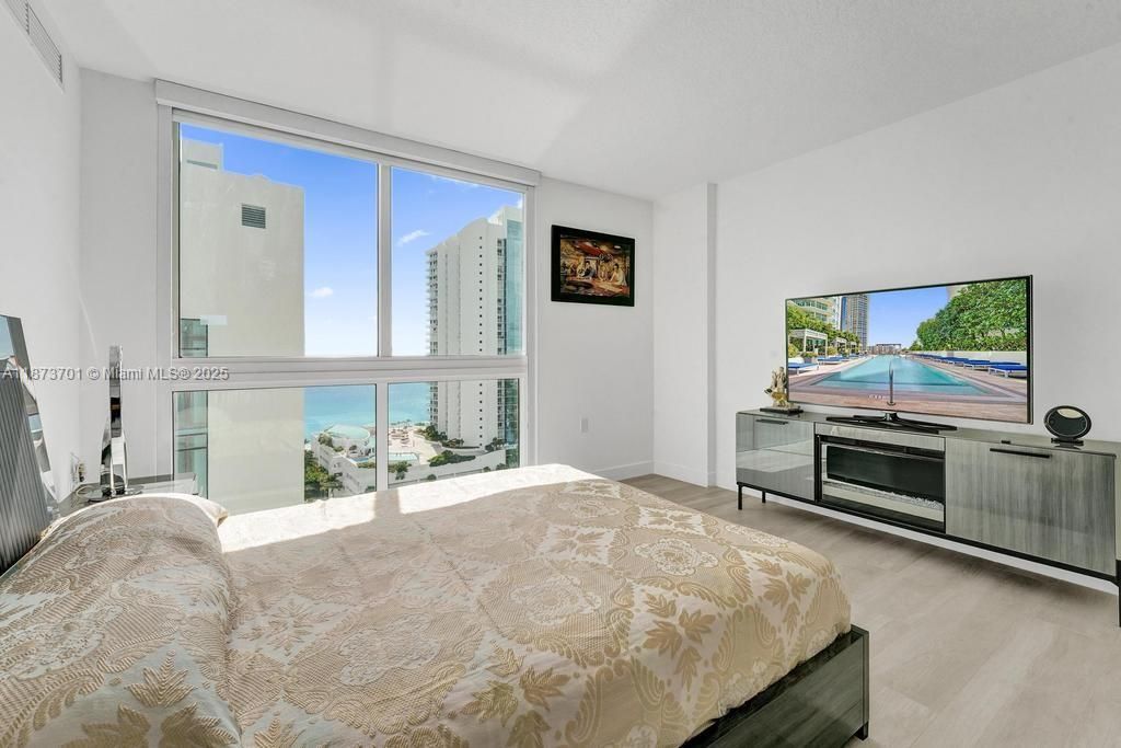 待售: $949,000 (3 贝兹, 2 浴室, 1458 平方英尺)