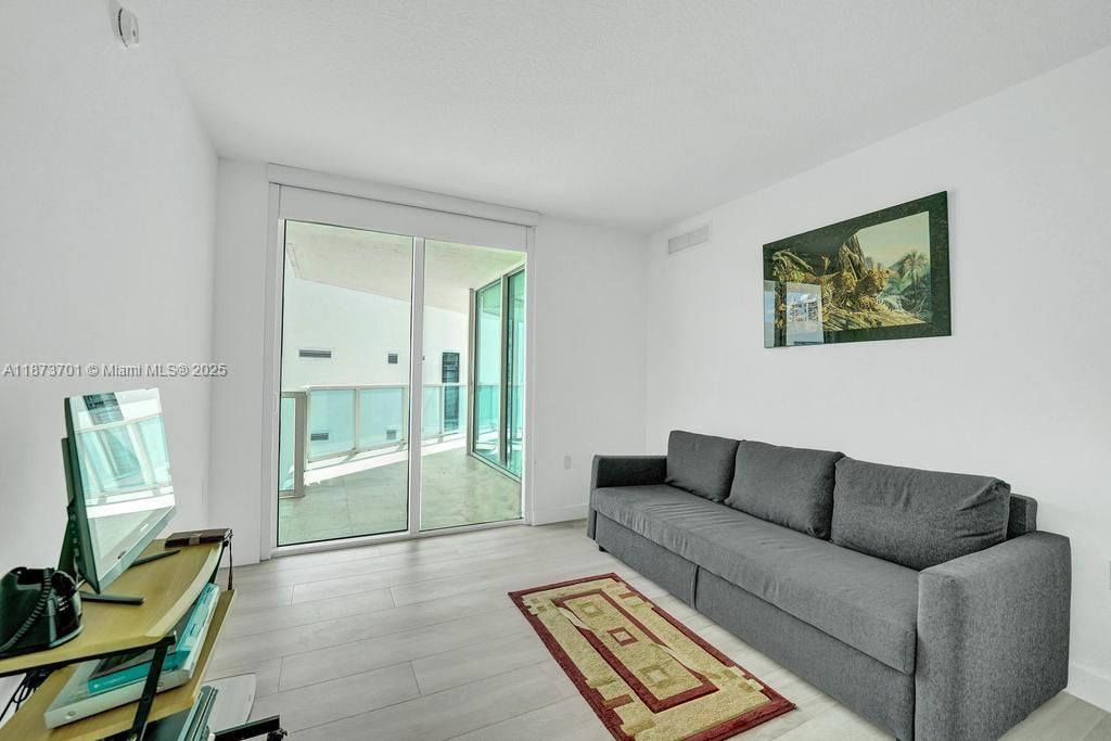 待售: $949,000 (3 贝兹, 2 浴室, 1458 平方英尺)