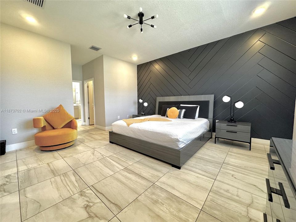 Active With Contract: $789,990 (4 beds, 3 baths, 2264 Square Feet)