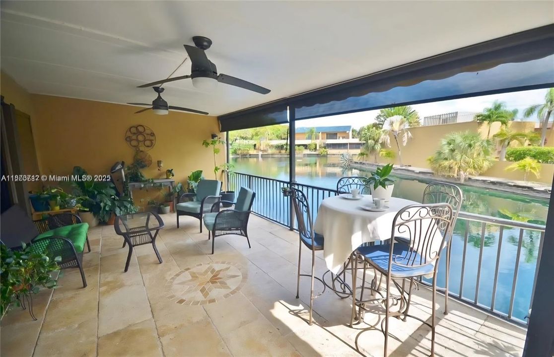 En Venta: $549,000 (3 camas, 2 baños, 1460 Pies cuadrados)