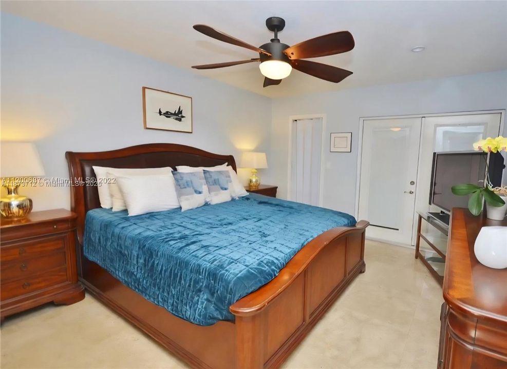 En Venta: $549,000 (3 camas, 2 baños, 1460 Pies cuadrados)