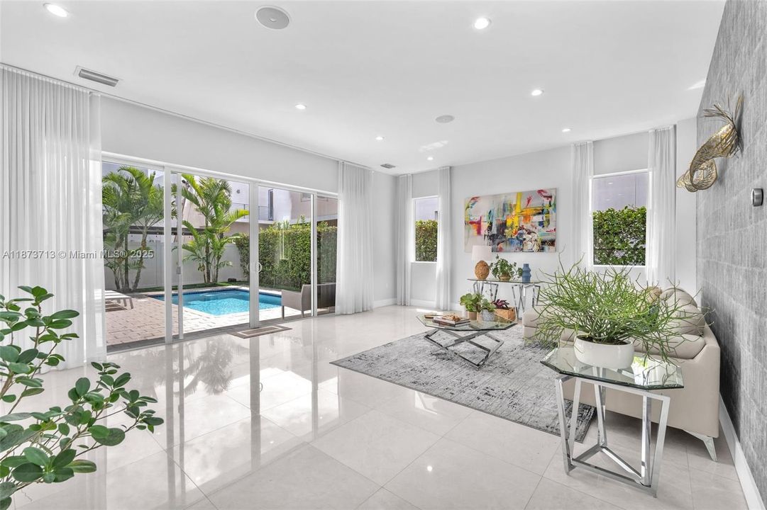 Active With Contract: $1,628,000 (5 beds, 5 baths, 3624 Square Feet)