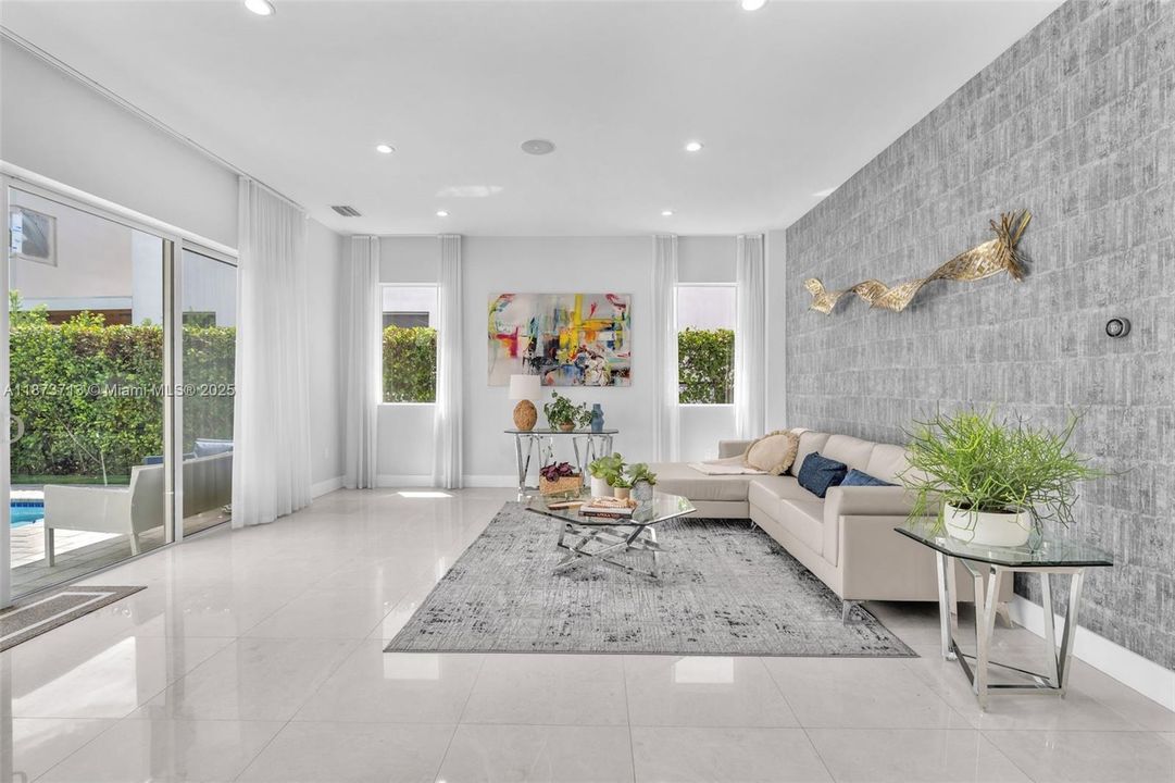 Active With Contract: $1,628,000 (5 beds, 5 baths, 3624 Square Feet)