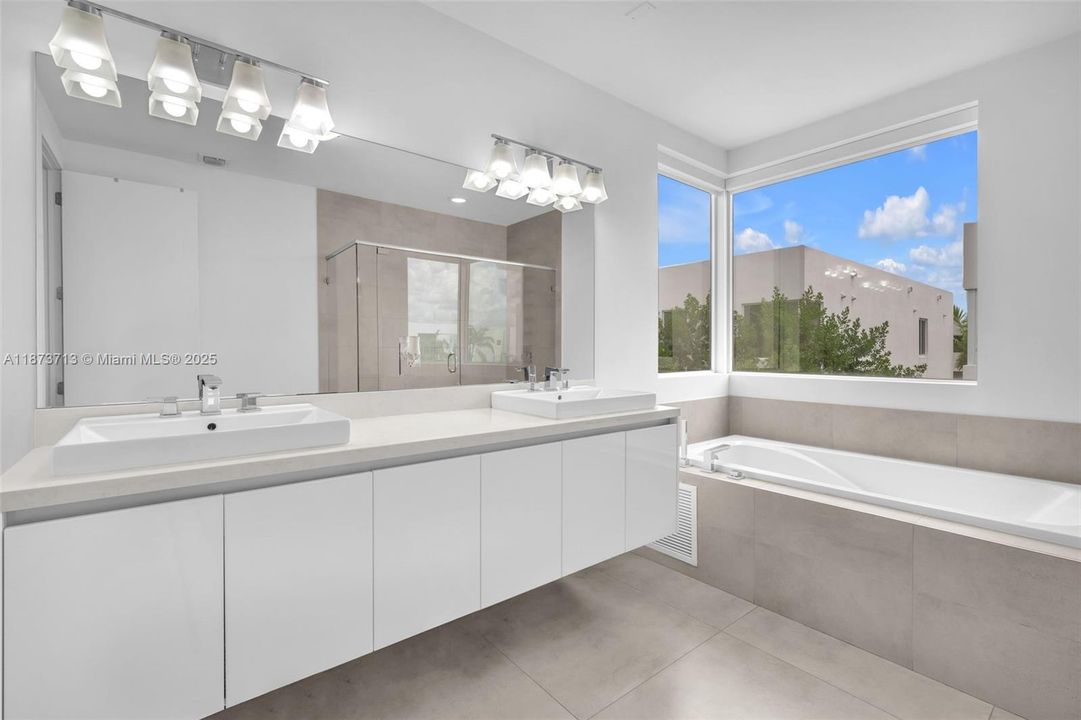 Active With Contract: $1,628,000 (5 beds, 5 baths, 3624 Square Feet)