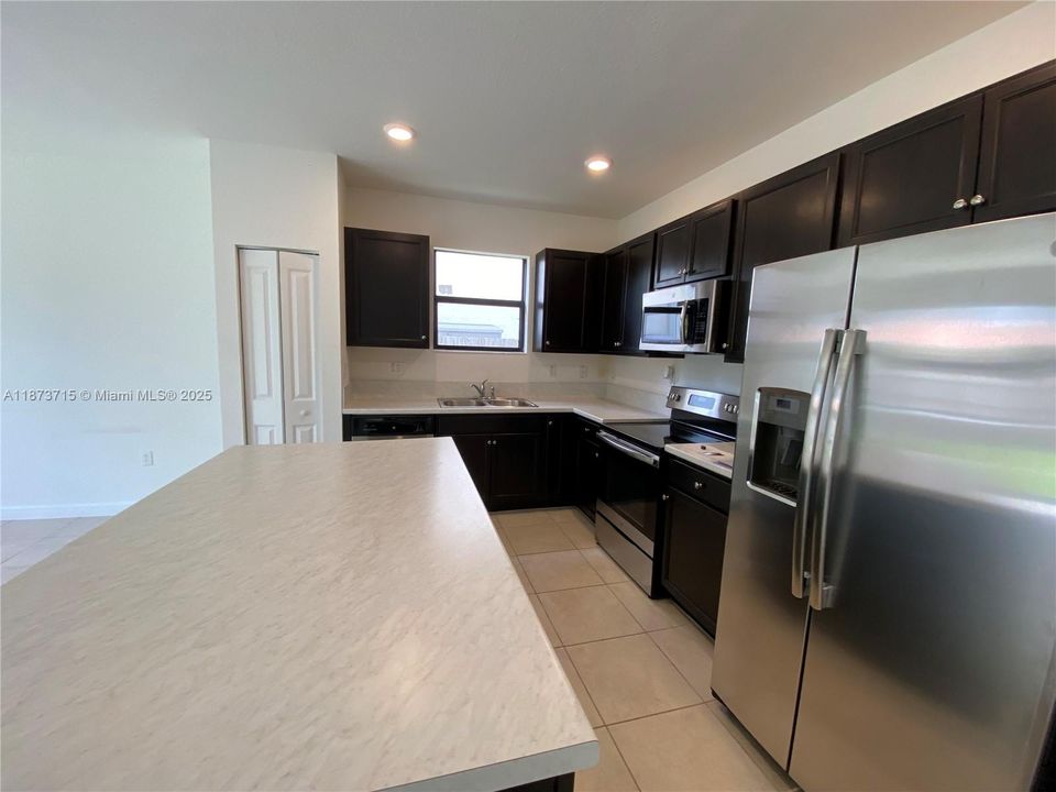 Active With Contract: $3,399 (4 beds, 3 baths, 2228 Square Feet)