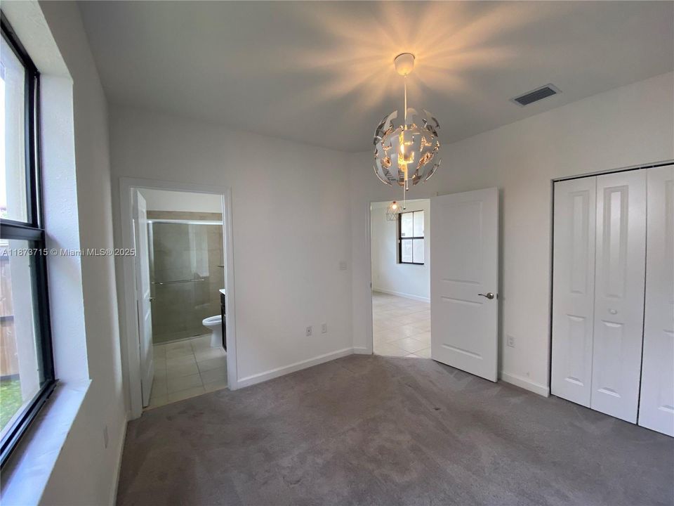 Active With Contract: $3,399 (4 beds, 3 baths, 2228 Square Feet)