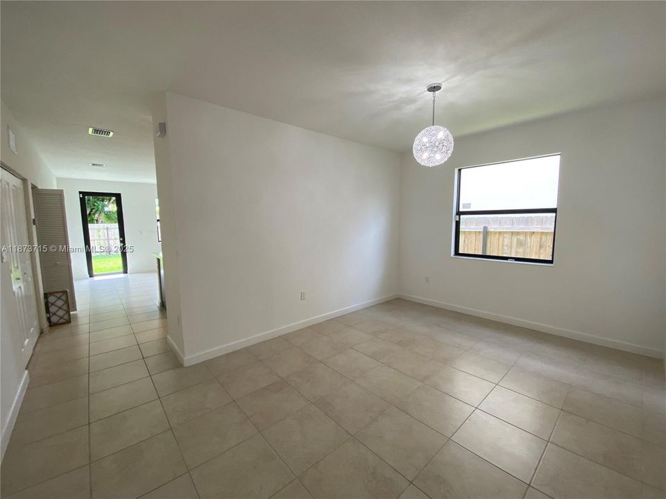 Active With Contract: $3,399 (4 beds, 3 baths, 2228 Square Feet)