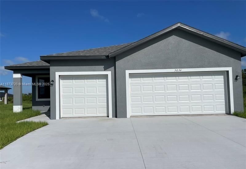 For Rent: $2,300 (3 beds, 2 baths, 1731 Square Feet)