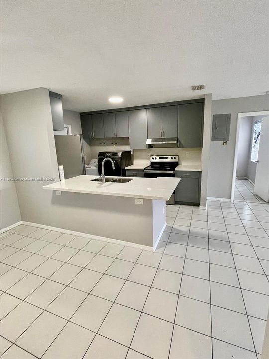 For Sale: $479,900 (3 beds, 2 baths, 1148 Square Feet)