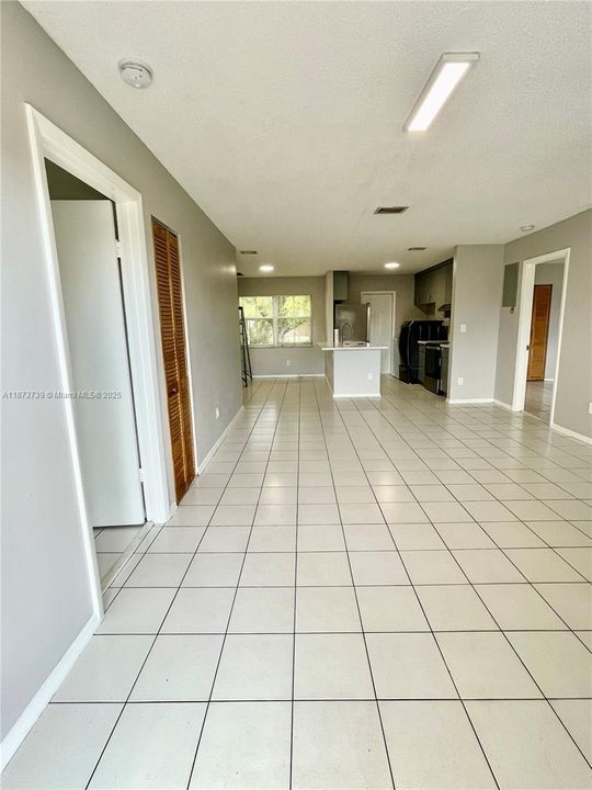 For Sale: $479,900 (3 beds, 2 baths, 1148 Square Feet)