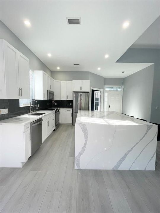 bentley 2kitchen