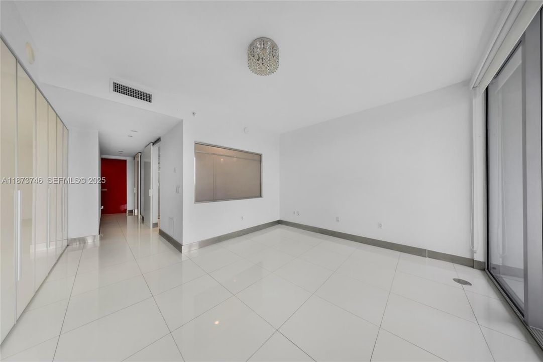 For Sale: $799,000 (2 beds, 3 baths, 1552 Square Feet)