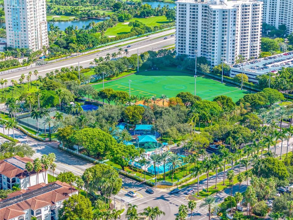 For Sale: $799,000 (2 beds, 3 baths, 1552 Square Feet)