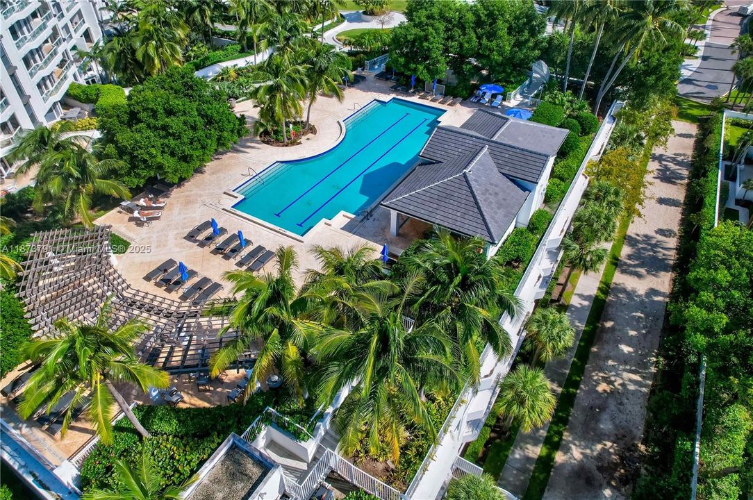 Active With Contract: $8,500 (3 beds, 3 baths, 2970 Square Feet)