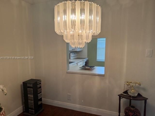 最近售出: $89,000 (2 贝兹, 2 浴室, 990 平方英尺)