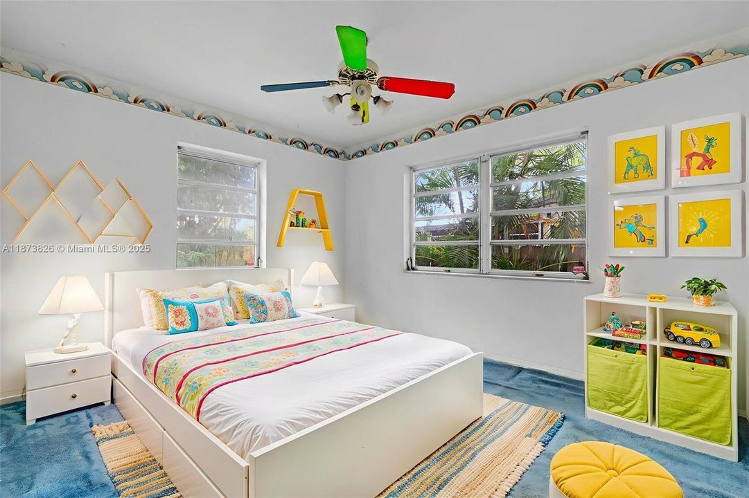 Recently Sold: $408,000 (3 beds, 1 baths, 1288 Square Feet)