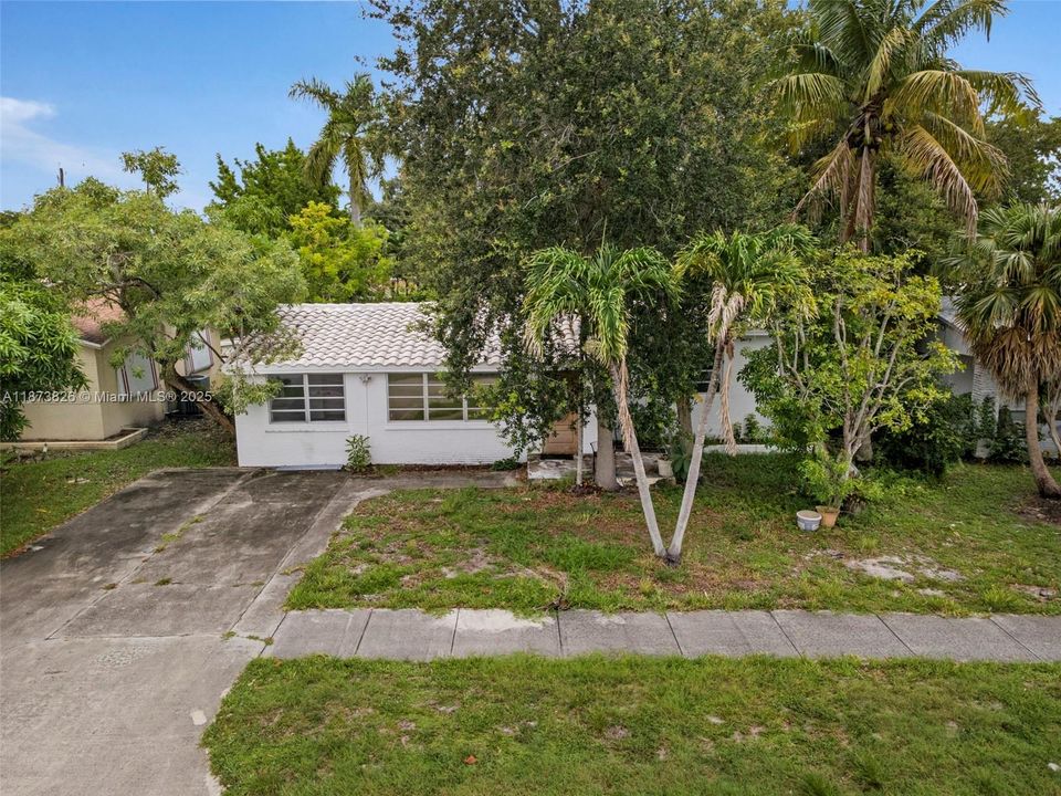 Recently Sold: $408,000 (3 beds, 1 baths, 1288 Square Feet)