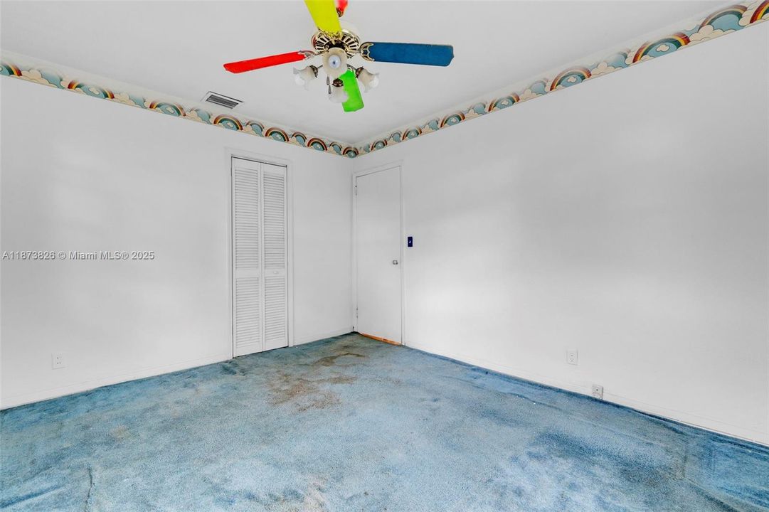 Recently Sold: $408,000 (3 beds, 1 baths, 1288 Square Feet)